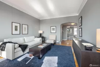 Photo #6: 426101702 Listing