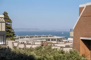 Photo #3: 426101897 Listing 