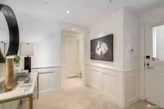 Photo #5: 426101912 Listing