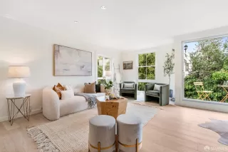 Photo #1: 426101925 Listing 