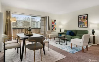 Photo #2: 426102252 Listing 