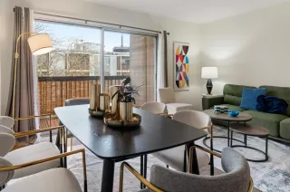 Photo #3: 426102252 Listing 