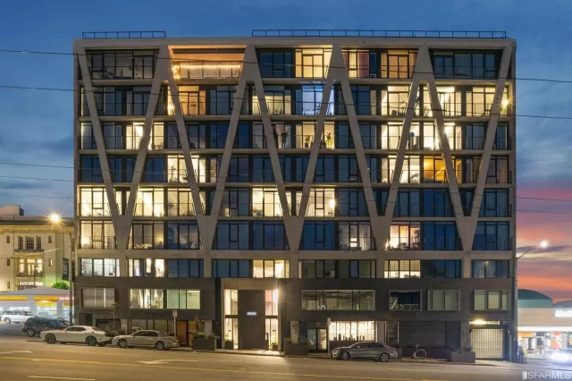 MLS: 426102417 Condo For Sale