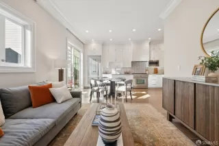 Photo #5: 426102492 Listing 