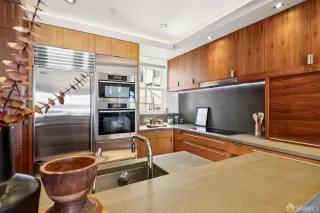 Photo #4: 426102926 Listing 