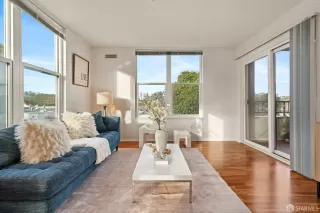 Photo #6: 426103042 Listing