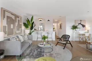 Photo #3: 426103068 Listing 