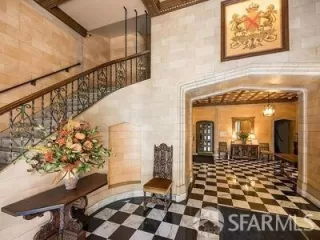 Photo #2: 426103098 Listing 