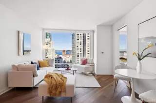 Photo #3: 426103213 Listing 