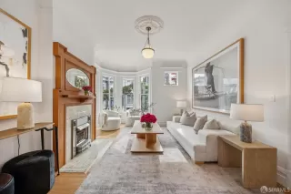 Photo #4: 426103237 Listing