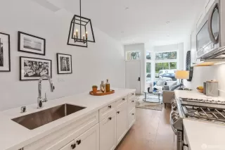 Photo #5: 426103253 Listing 