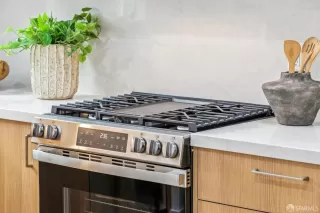 Photo #6: 426103370 Listing 