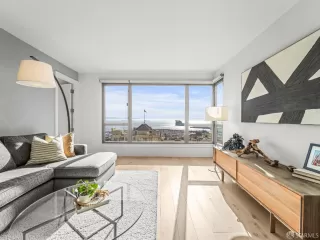 Photo #2: 426103778 Listing 