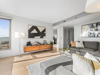 Photo #3: 426103778 Listing 