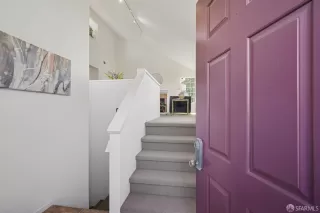 Photo #3: 426103815 Listing