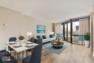 Photo #1: 426104041 Listing