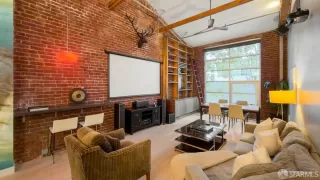 Photo #3: 426104106 Listing