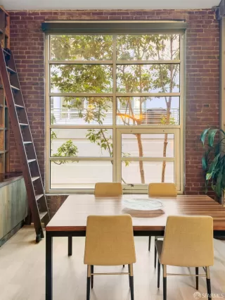 Photo #5: 426104106 Listing