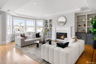 Photo #5: 426104252 Listing