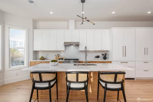 MLS: 426104276 Condo For Sale