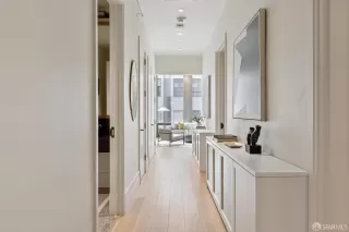 Photo #2: 426104319 Listing