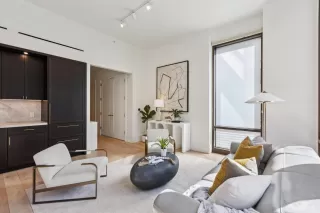 Photo #4: 426104319 Listing