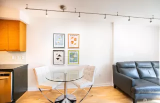 Photo #5: 426104327 Listing 