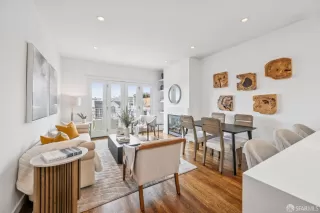 Photo #5: 426104371 Listing 