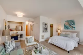 Photo #2: 426104445 Listing 