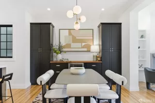 Photo #6: 426104585 Listing