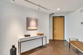 Photo #2: 426105116 Listing