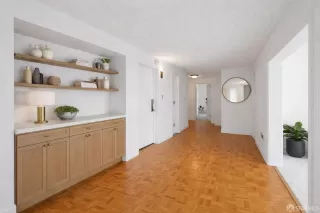 Photo #5: 426105147 Listing 