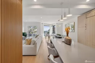 Photo #3: 426105245 Listing 