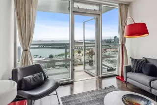 Photo #2: 426105409 Listing 