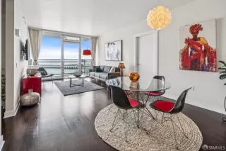 Photo #4: 426105409 Listing 