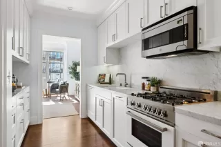 Photo #5: 426105433 Listing 