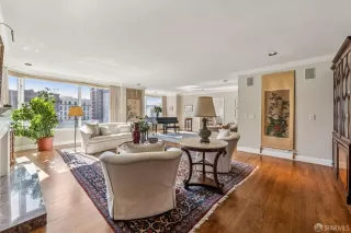 Photo #3: 426105605 Listing 