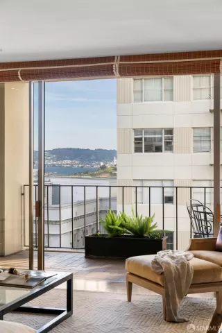 Photo #4: 426105751 Listing 