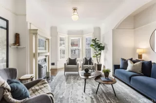 Photo #1: 426105757 Listing