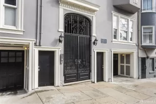 Photo #4: 426105757 Listing