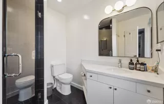 Photo #6: 426106053 Listing