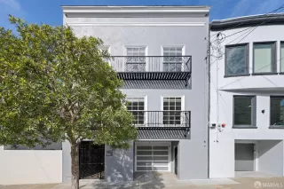 Photo #5: 426106492 Listing