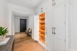 Photo #4: 426106837 Listing 