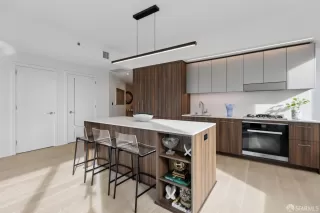 Photo #5: 426107079 Listing 