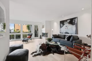 Photo #4: 426107081 Listing 