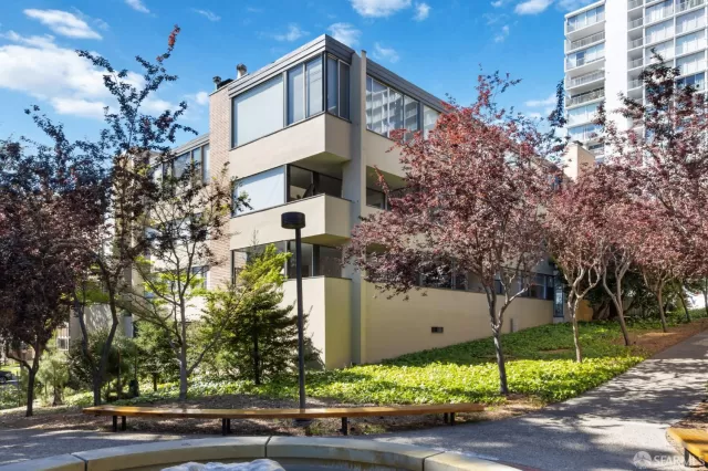 MLS: 426107244 Condo For Sale