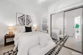 Photo #5: 426107350 Listing 