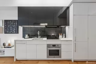 Photo #5: 426107454 Listing 