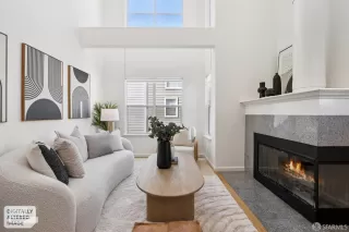 Photo #2: 426107520 Listing