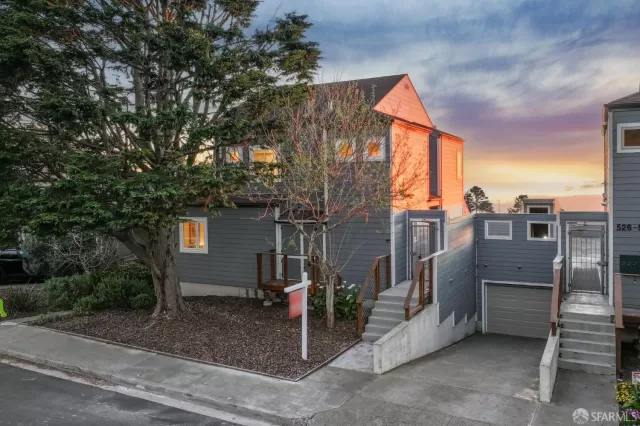 MLS: 426107752 Condo For Sale